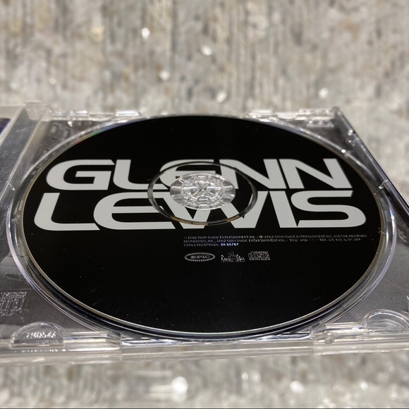 Glenn Lewis - World Outside My Window - Picture 5 of 11